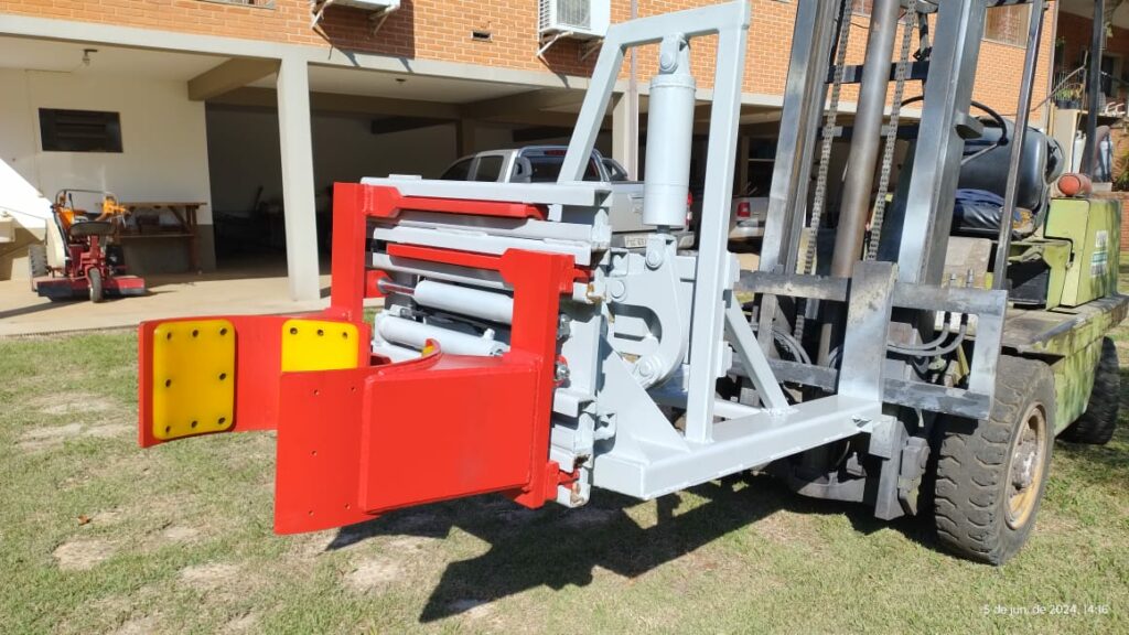 Garra para Tambor | Projetada Para o Transporte de Um Tambor Por Vez. Acessórios de Alta Qualidade para Empilhadeiras: Otimize Suas Operações Logísticas